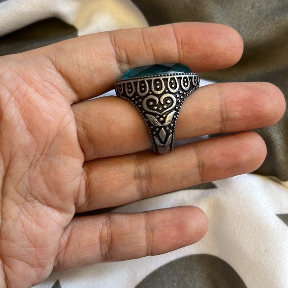 BLUE Faceted Mood Gem Statement Ring Oversized Costume Jewelry Magic Adjustable - Picture 3 of 9